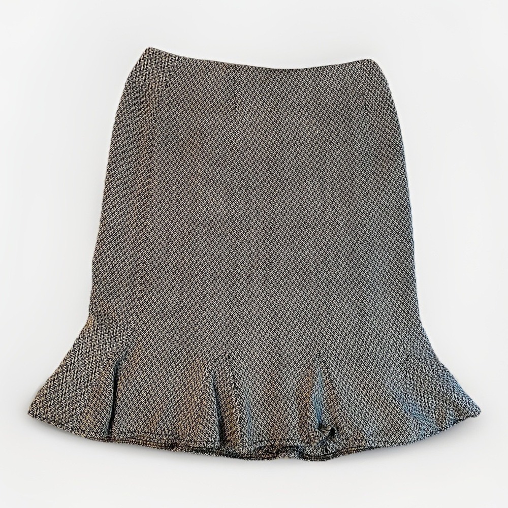 B. Moss Tailor Herringbone Skirt Womens 8 Black White Trumpet Flare Wool Blend